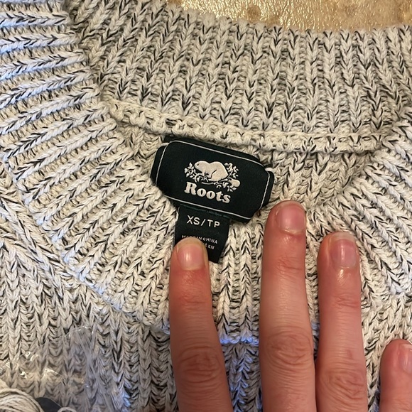 Roots Snowy Fox Tactical Sweater - Picture 3 of 5